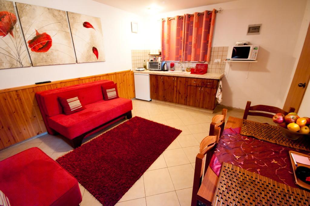 Vila Elimelech Bapardes Sheʼar Yashuv Exteriér fotografie