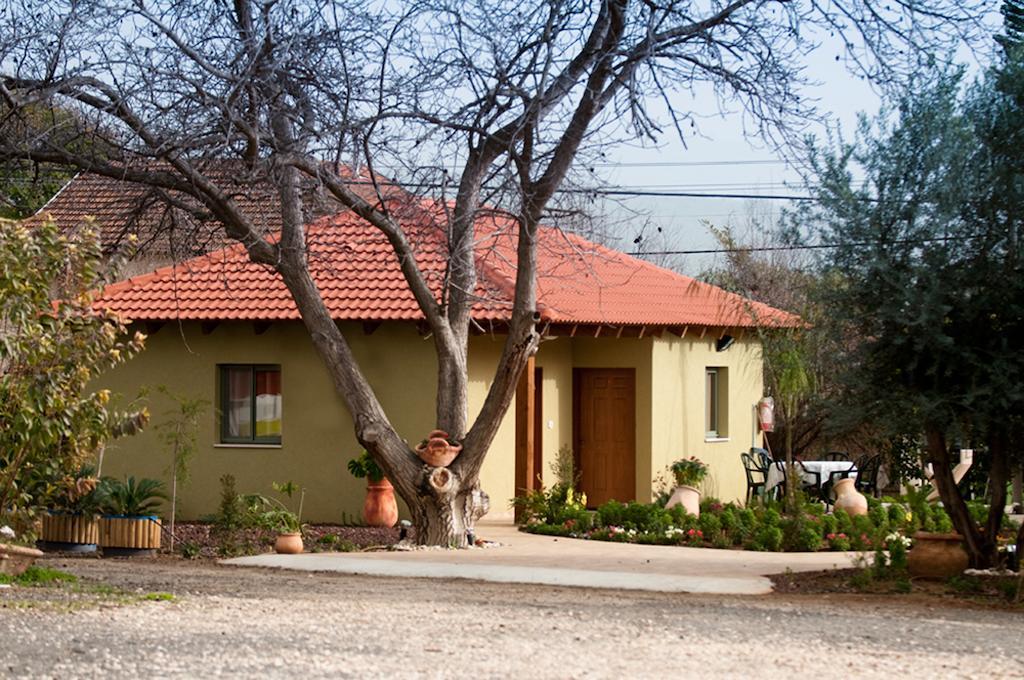 Vila Elimelech Bapardes Sheʼar Yashuv Exteriér fotografie